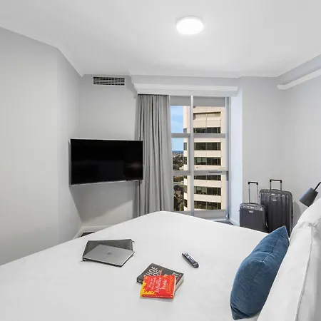 Meriton Suites Bondi Junction-2